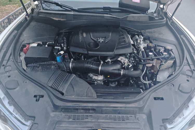 Used Maserati Levante 2022 2.0T GT Sharp Edition Engine Bay