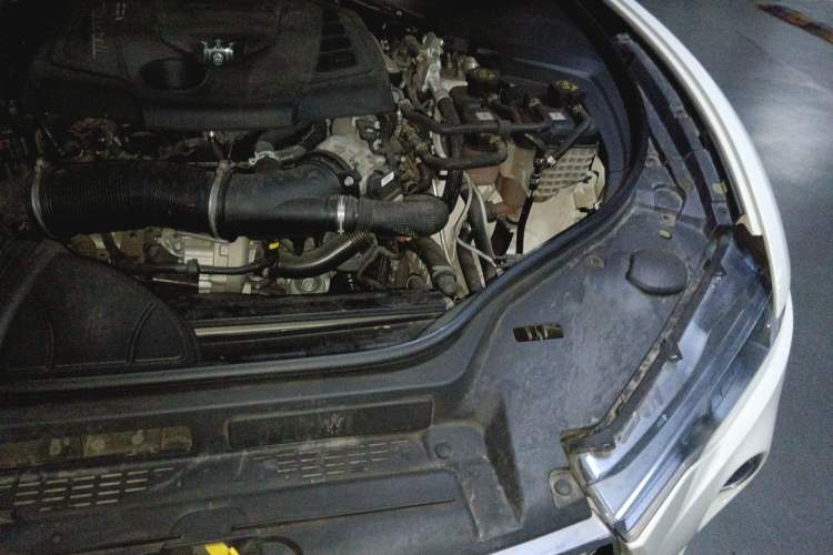 Used Maserati Levante 2022 2.0T GT Sharp Edition Engine Bay Left