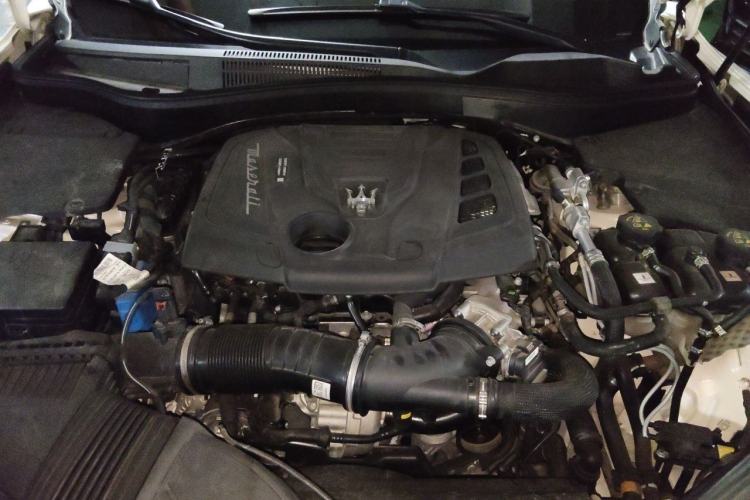 Used Maserati Levante 2022 2.0T GT Sharp Edition Engine Bay