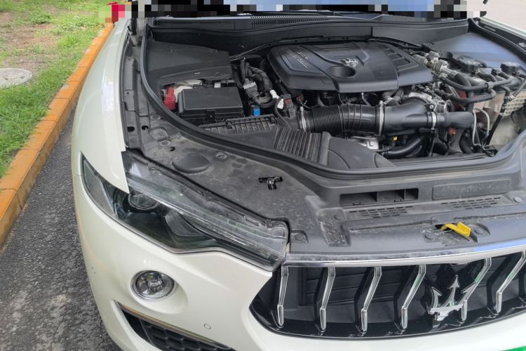 Used Maserati Levante 2022 2.0T GT Sharp Edition Engine Bay Right