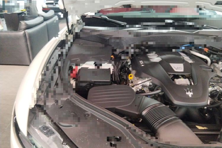 Used Maserati Levante 2022 3.0T Modena Engine Bay Right