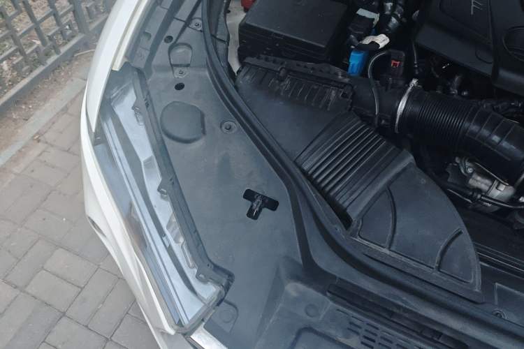 Used Maserati Levante 2022 2.0T GT Sharp Edition Engine Bay Right