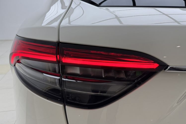 Used Maserati Levante 2022 2.0T GT Sharp Edition Exterior 4