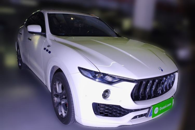Used Maserati Levante 2022 2.0T GT Sharp Edition Front Right 45 Deg