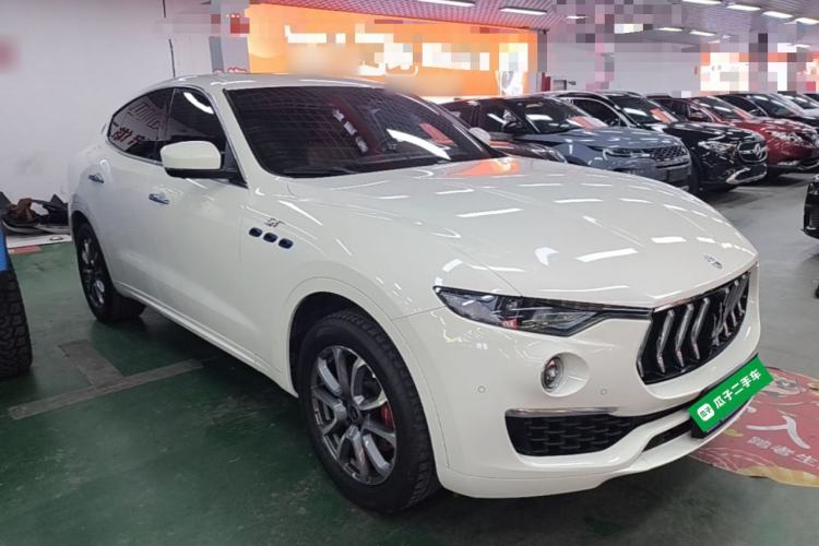 Used Maserati Levante 2022 2.0T GT Sharp Edition Front Right 45 Deg