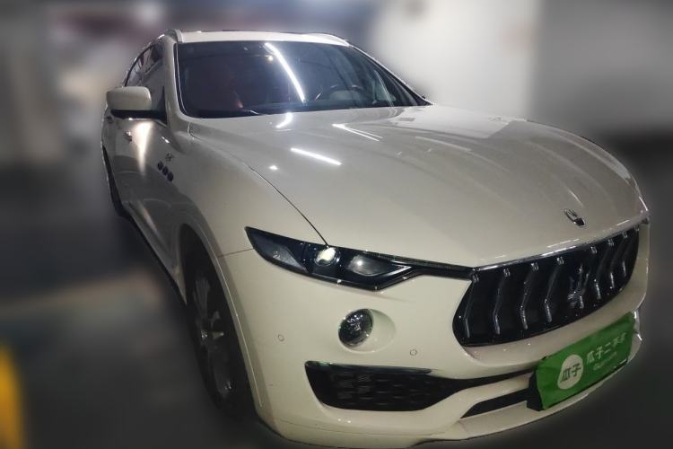Used Maserati Levante 2022 2.0T GT Sharp Edition Front Right 45 Deg