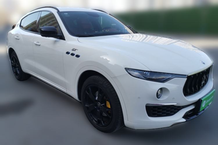 Used Maserati Levante 2022 2.0T GT Sharp Edition Front Right 45 Deg