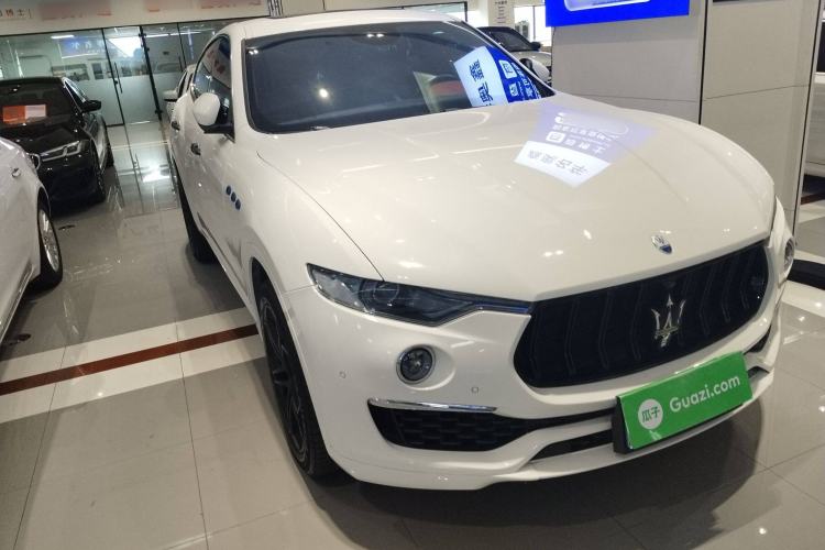 Used Maserati Levante 2022 2.0T GT Sharp Edition Front Right 45 Deg