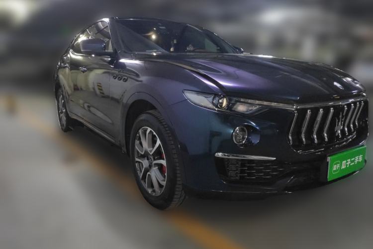 Used Maserati Levante 2022 2.0T GT Sharp Edition Front Right 45 Deg