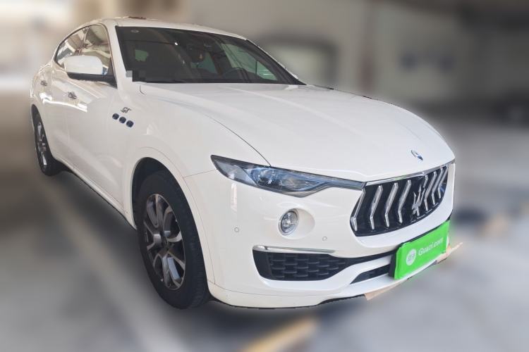 Used Maserati Levante 2022 2.0T GT Sharp Edition Front Right 45 Deg