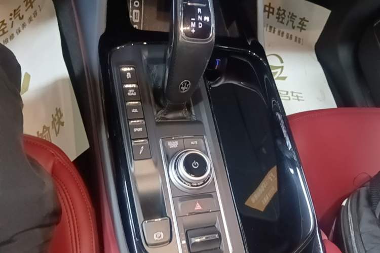 Used Maserati Levante 2022 2.0T GT Sharp Edition Gear Lever