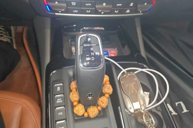 Used Maserati Levante 2022 2.0T GT Sharp Edition Gear Lever