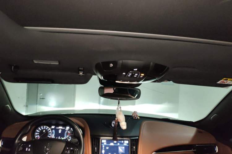 Used Maserati Levante 2022 2.0T GT Sharp Edition Headliner