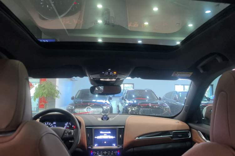 Used Maserati Levante 2022 3.0T Modena Headliner