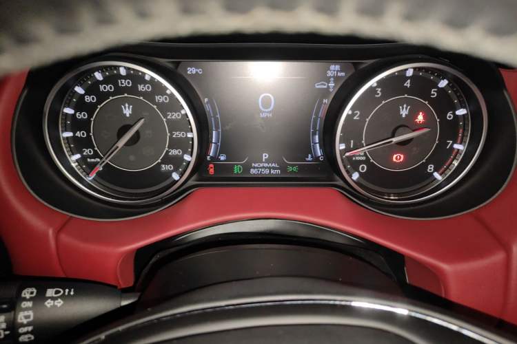 Used Maserati Levante 2022 2.0T GT Sharp Edition Instrument Cluster
