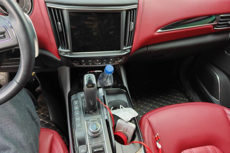 Used Maserati Levante 2022 2.0T GT Sharp Edition Interior 1