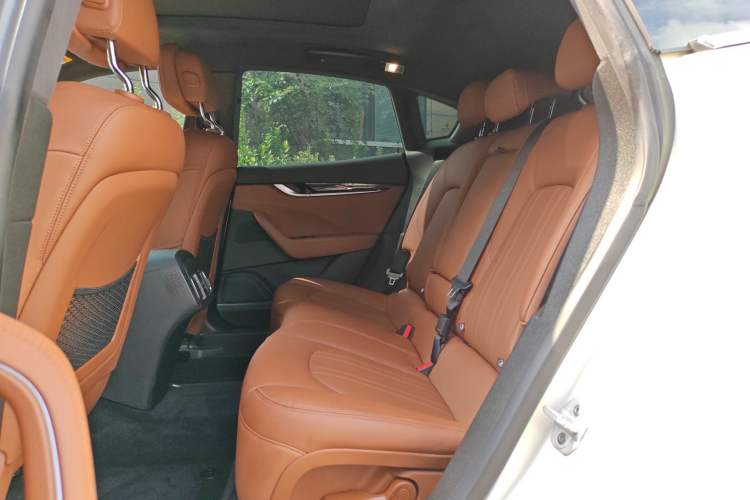 Used Maserati Levante 2022 2.0T GT Sharp Edition Interior 1