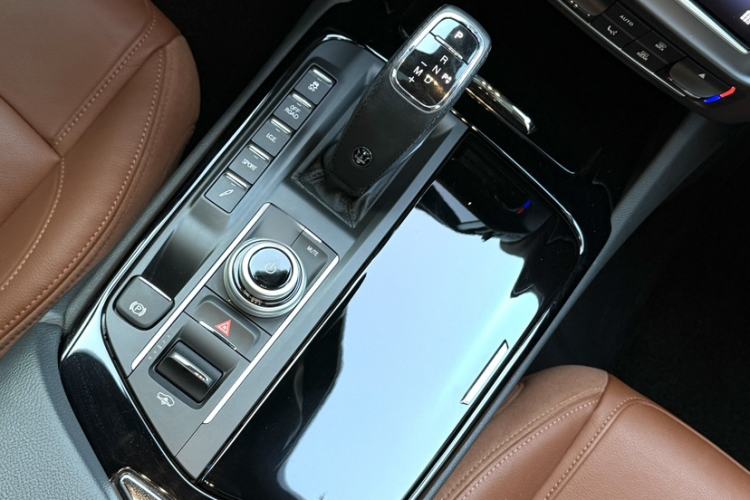 Used Maserati Levante 2022 3.0T Modena Interior 13