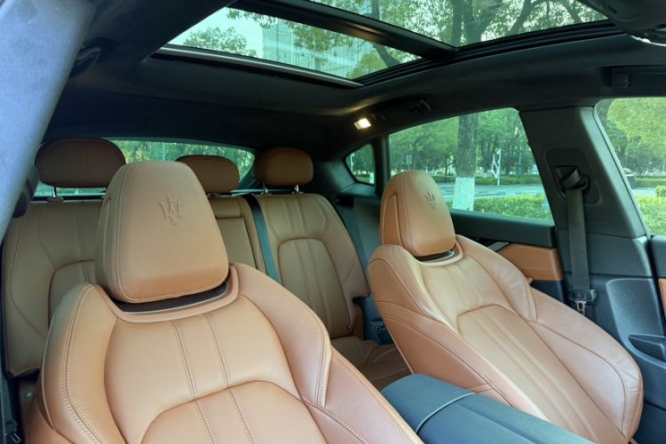 Used Maserati Levante 2022 3.0T Modena Interior 15