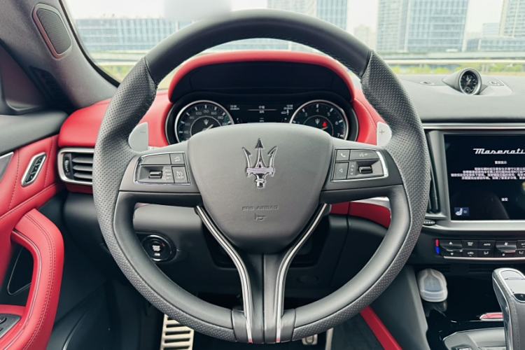 Used Maserati Levante 2022 3.0T Modena Interior 3