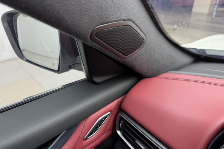 Used Maserati Levante 2022 2.0T GT Sharp Edition Interior 5