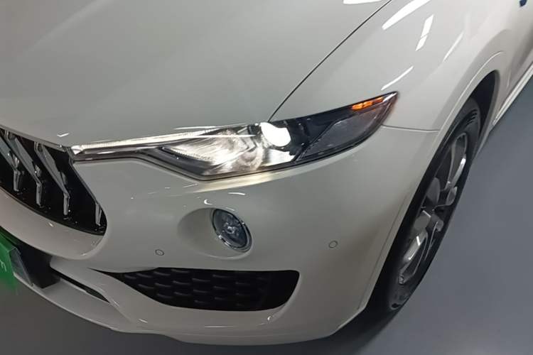 Used Maserati Levante 2022 2.0T GT Sharp Edition Left Front Headlight