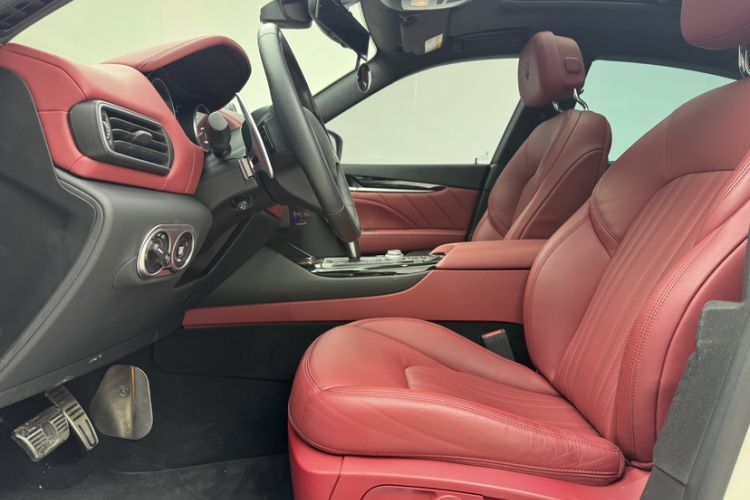 Used Maserati Levante 2022 2.0T GT Sharp Edition Left Front Seat