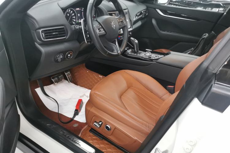 Used Maserati Levante 2022 2.0T GT Sharp Edition Left Front Seat