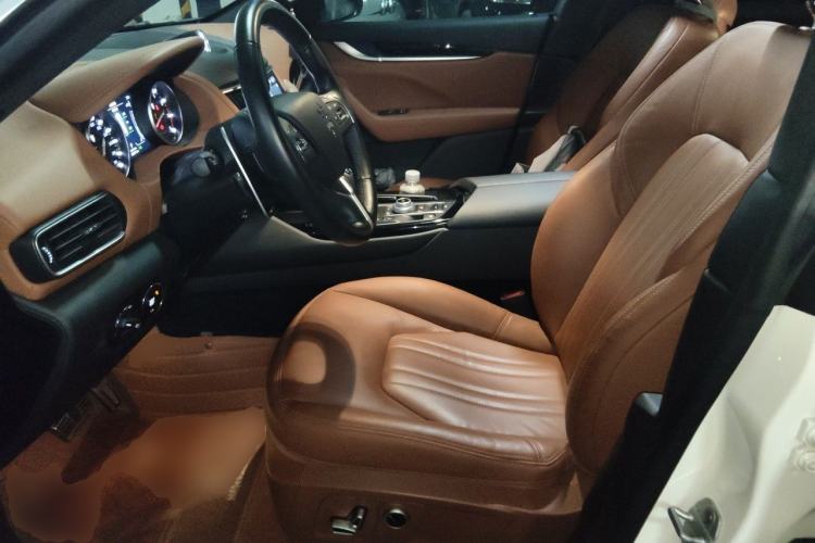 Used Maserati Levante 2022 2.0T GT Sharp Edition Left Front Seat