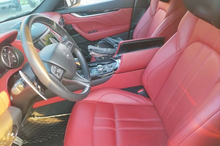 Used Maserati Levante 2022 3.0T Modena Left Front Seat