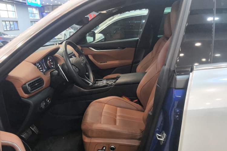 Used Maserati Levante 2022 3.0T Modena Left Front Seat