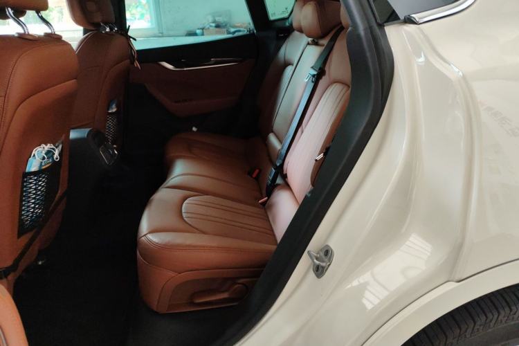Used Maserati Levante 2022 2.0T GT Sharp Edition Left Rear Seat
