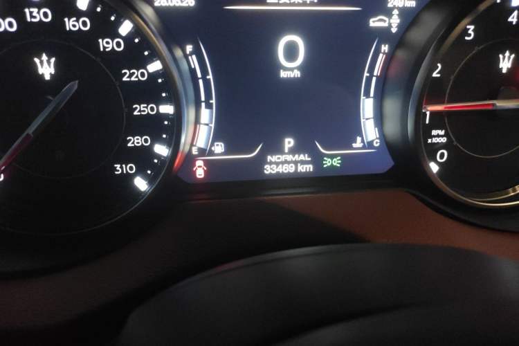 Used Maserati Levante 2022 2.0T GT Sharp Edition Odometer Close Up