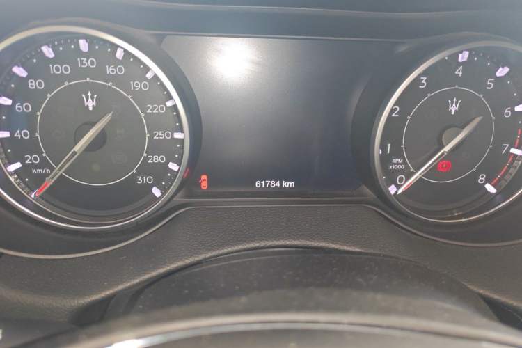 Used Maserati Levante 2022 2.0T GT Sharp Edition Odometer Close Up