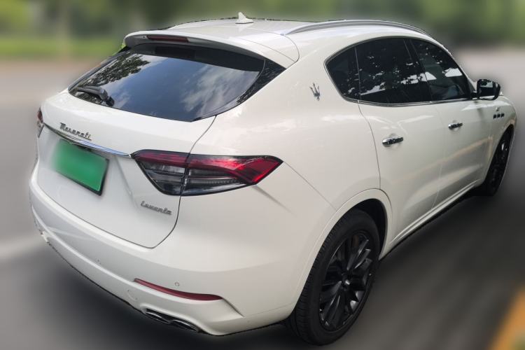 Used Maserati Levante 2022 2.0T GT Sharp Edition Rear Right 45 Deg