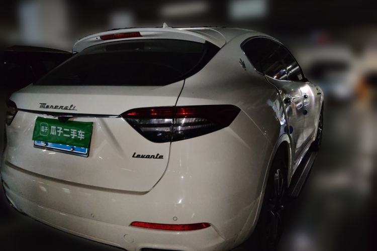 Used Maserati Levante 2022 2.0T GT Sharp Edition Rear Right 45 Deg