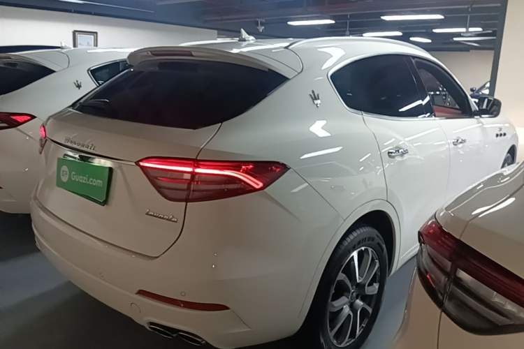 Used Maserati Levante 2022 2.0T GT Sharp Edition Rear Right 45 Deg