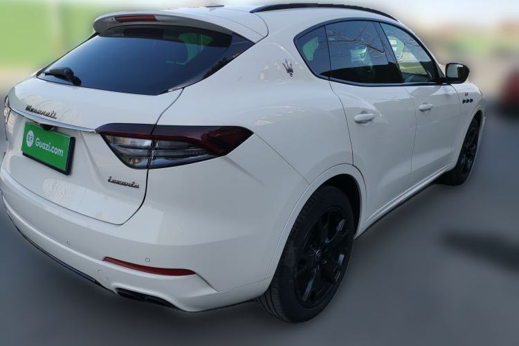 Used Maserati Levante 2022 2.0T GT Sharp Edition Rear Right 45 Deg
