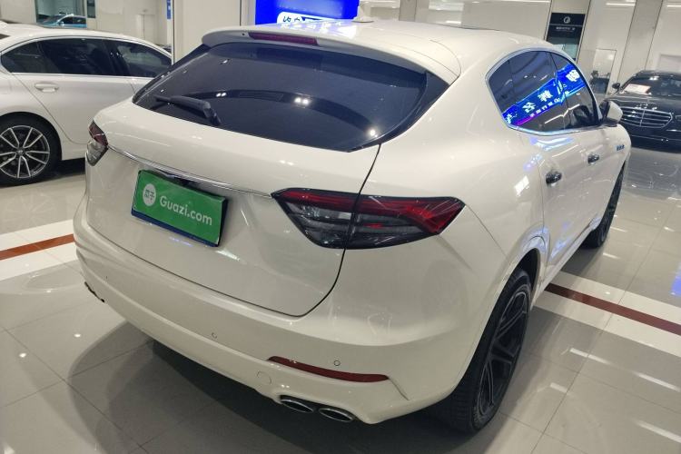 Used Maserati Levante 2022 2.0T GT Sharp Edition Rear Right 45 Deg