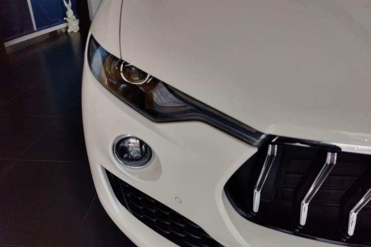 Used Maserati Levante 2022 2.0T GT Sharp Edition Right Front Headlight