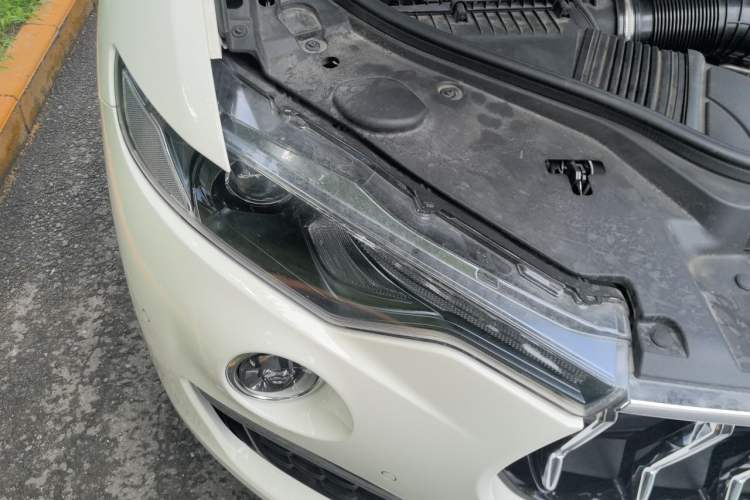 Used Maserati Levante 2022 2.0T GT Sharp Edition Right Front Headlight