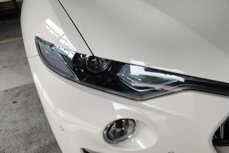 Used Maserati Levante 2022 2.0T GT Sharp Edition Right Front Headlight