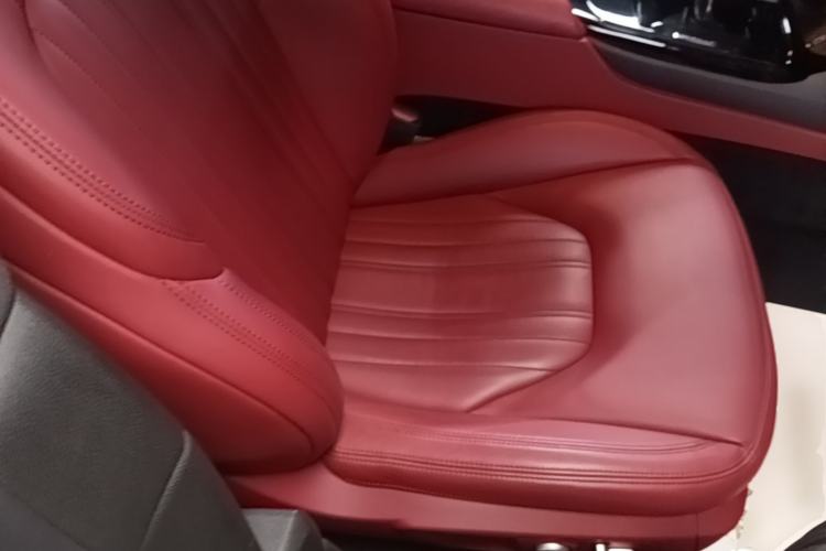 Used Maserati Levante 2022 2.0T GT Sharp Edition Right Front Seat