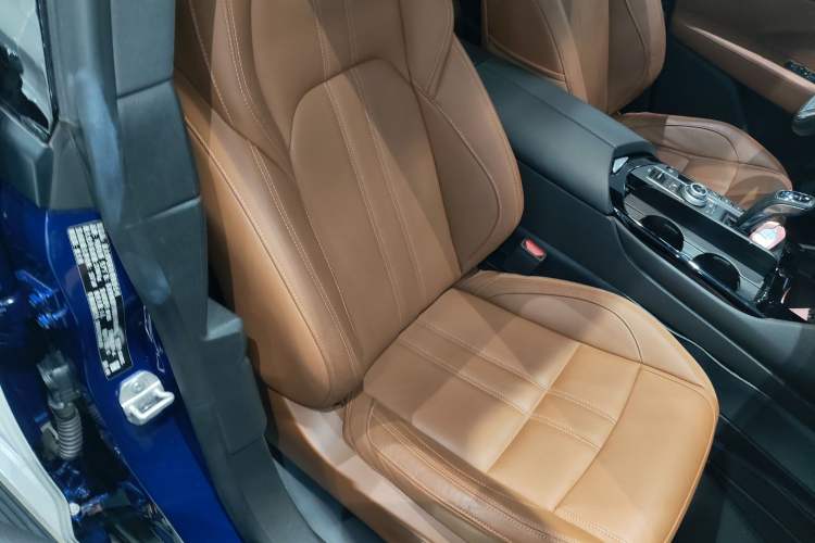Used Maserati Levante 2022 3.0T Modena Right Front Seat