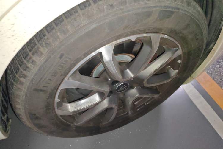 Used Maserati Levante 2022 2.0T GT Sharp Edition Right Front Wheel Hub