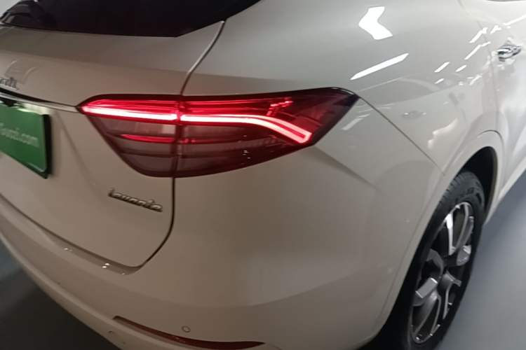 Used Maserati Levante 2022 2.0T GT Sharp Edition Right Rear Taillight
