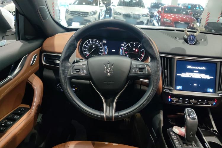 Used Maserati Levante 2022 3.0T Modena Steering Wheel