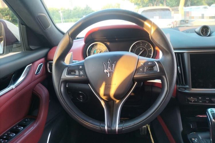 Used Maserati Levante 2022 3.0T Modena Steering Wheel