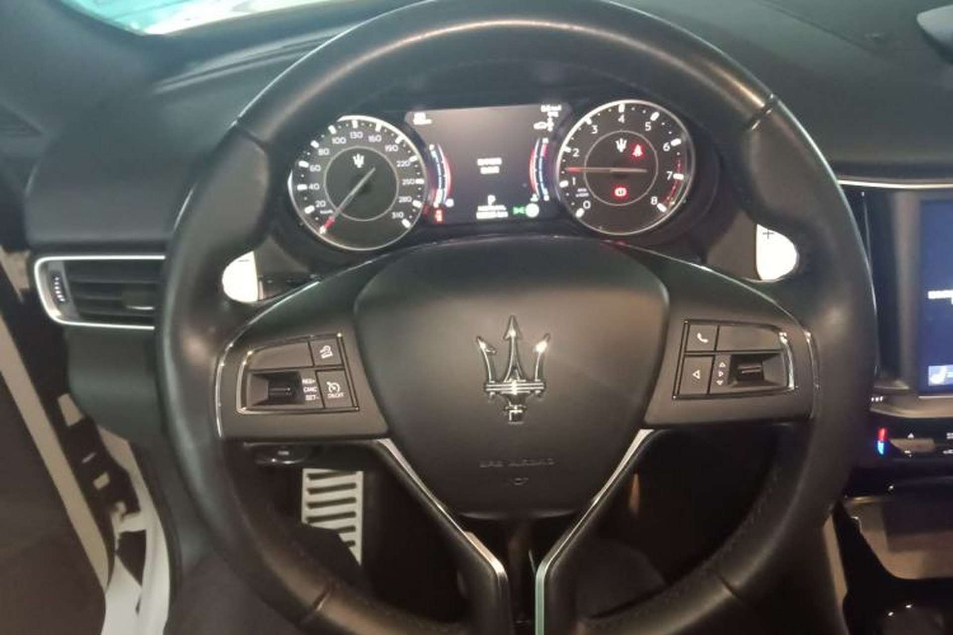 Used Maserati Levante 2022 2.0T GT Sharp Edition Steering Wheel