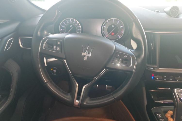 Used Maserati Levante 2022 2.0T GT Sharp Edition Steering Wheel